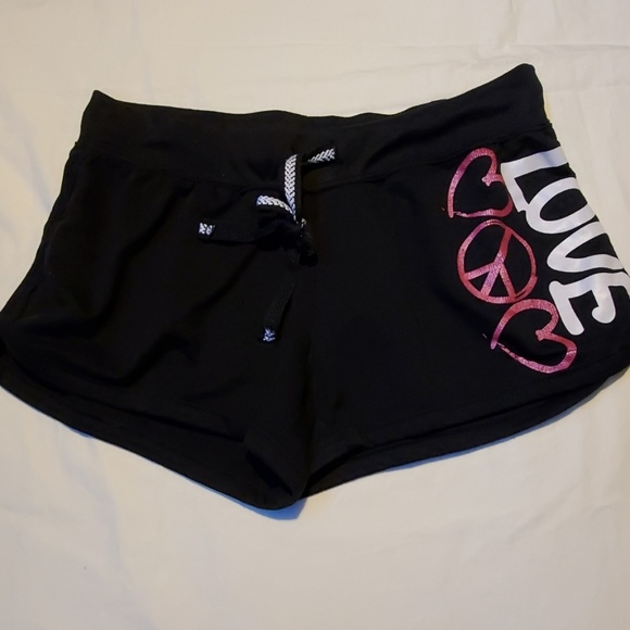 Shorts - Picture 1 of 5